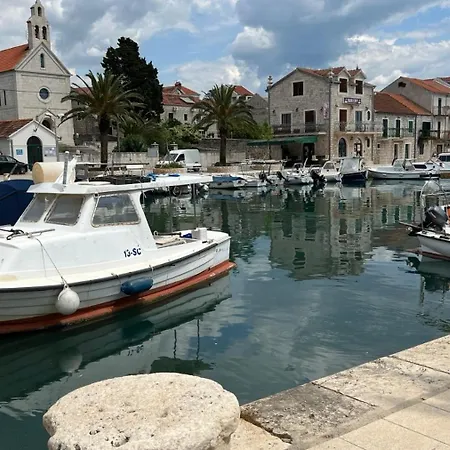 Apartment Villa Sucuraj