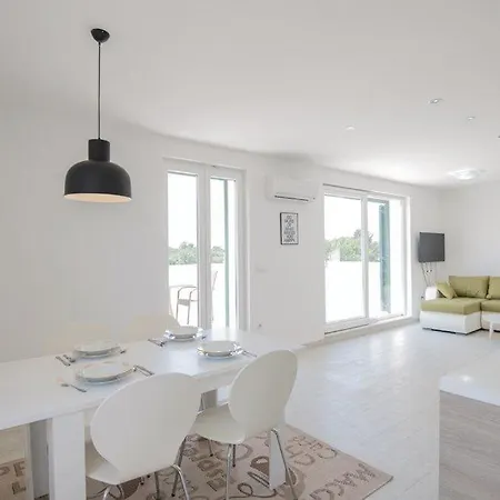 Villa Sucuraj Apartment Sucuraj