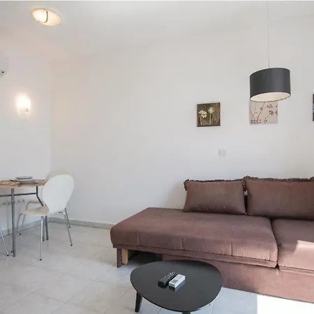 Villa Sucuraj Apartment *
