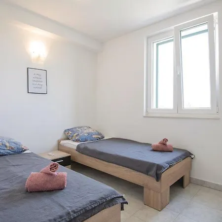 Villa Sucuraj Apartment Sucuraj