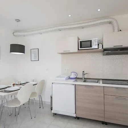 Villa Sucuraj Apartment