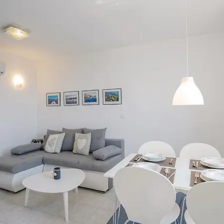 Apartment Villa Sucuraj Sucuraj